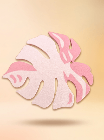 A detached leaf coaster
